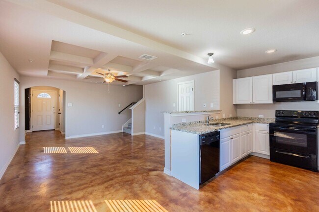 Building Photo - 7314 Colina Way #3