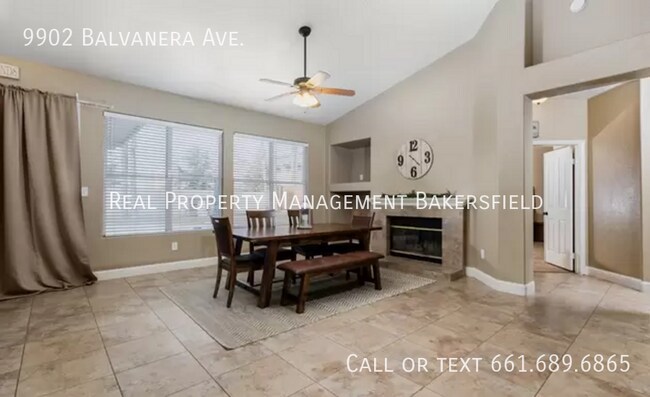 Building Photo - 9902 Balvanera Ave