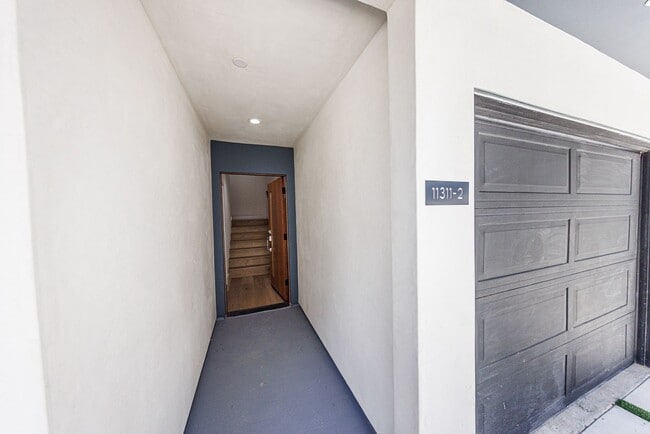 Building Photo - 11311 Collins St