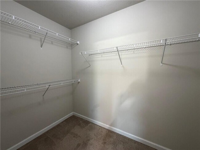Building Photo - 700 River Mist Cir
