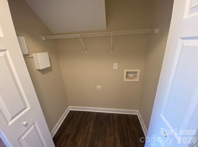 Building Photo - 1408 Jordans Pond Ln