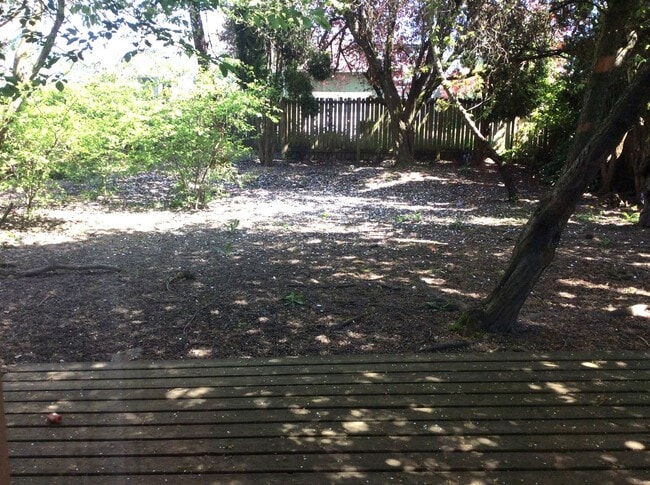 Building Photo - Lovely 3 Bdrm+ -  2 story home in Tacoma! ...