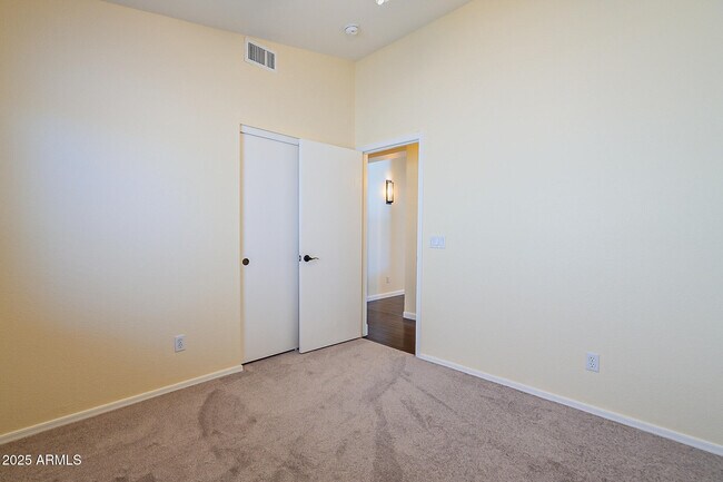 Building Photo - 6347 W Saddlehorn Rd