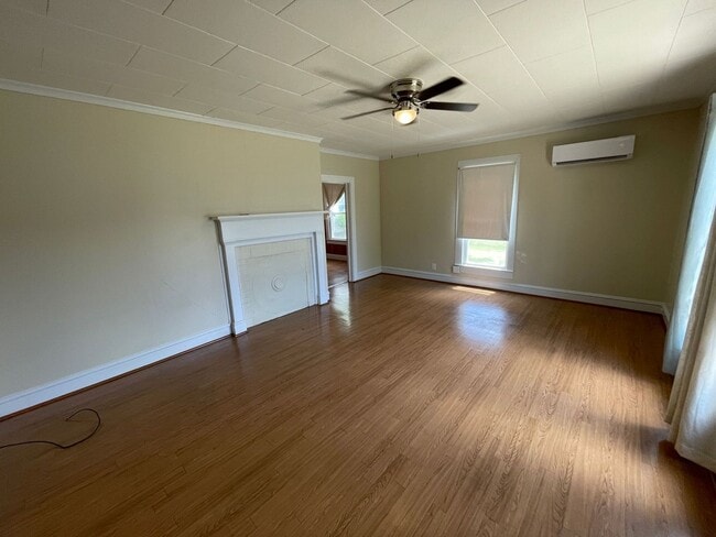 Building Photo - 107 Abernathy St