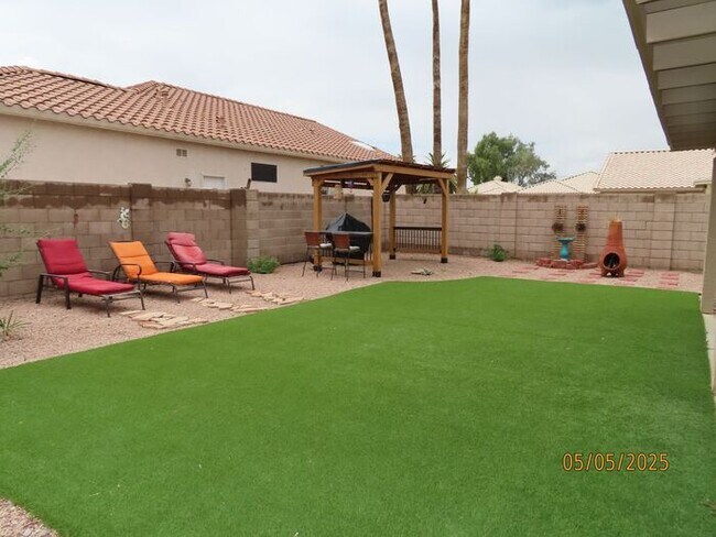 Building Photo - 2 Bedroom 2 Bath in Coyote Lakes