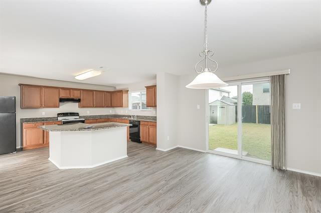 Building Photo - 8536 Star Thistle Dr