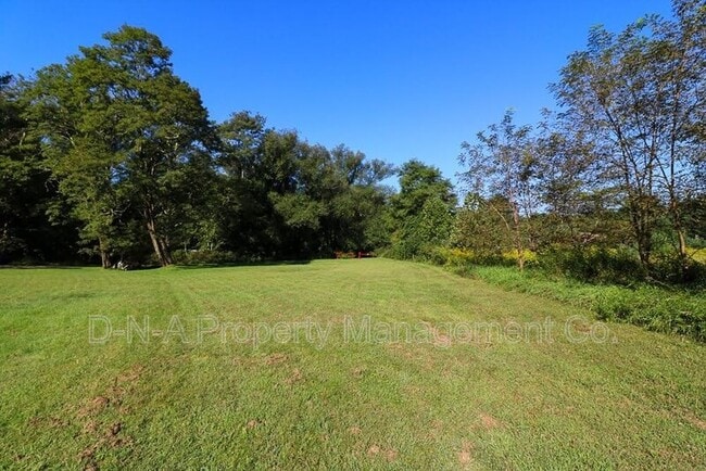 Building Photo - 3910 PA-447