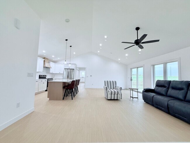 Building Photo - 1513 Prairie Dr