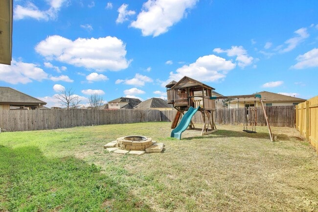 Building Photo - Spacious Buda Rental with Open Layout & Garage