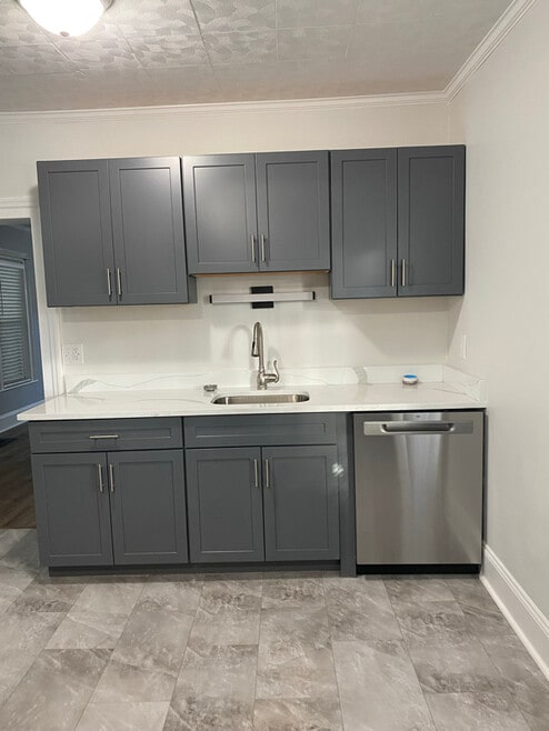 Building Photo - 8 Harrison Ave