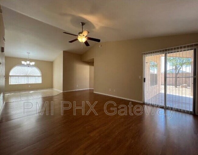 Building Photo - 15982 N 90th Ave