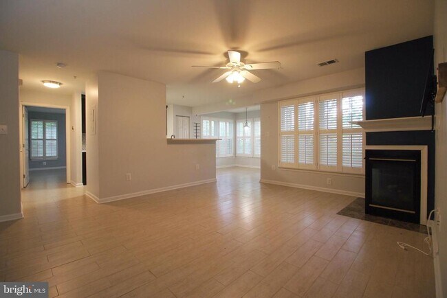 Building Photo - 7500 Calderon Ct