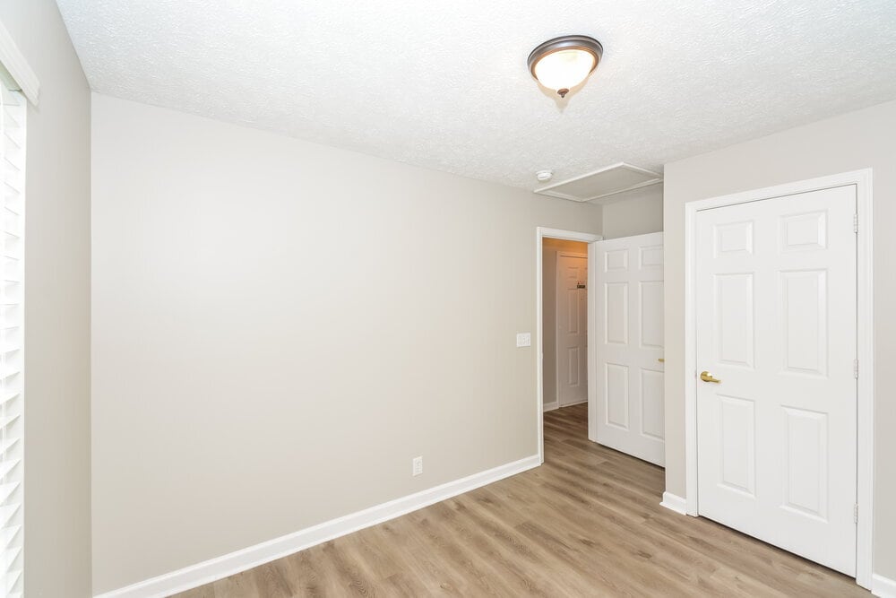 Building Photo - 624 Mable Dr