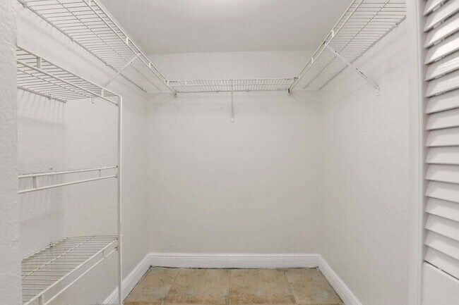 Building Photo - 1520 Windorah Way