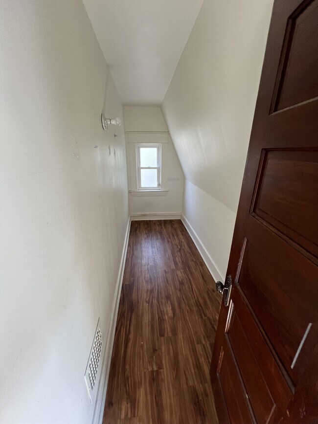 Building Photo - 236 Moores River Dr