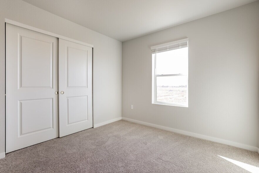 Building Photo - 2177 Flower Blossom Ave