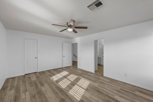 Building Photo - 4810 Jarl Ct