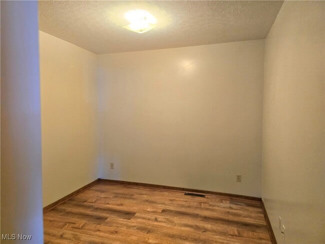 Building Photo - 866 McIntire Ave