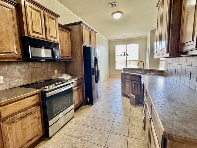 Building Photo - 15705 Creek Heights Dr