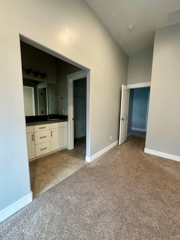 Building Photo - 5545 Sicily Ln