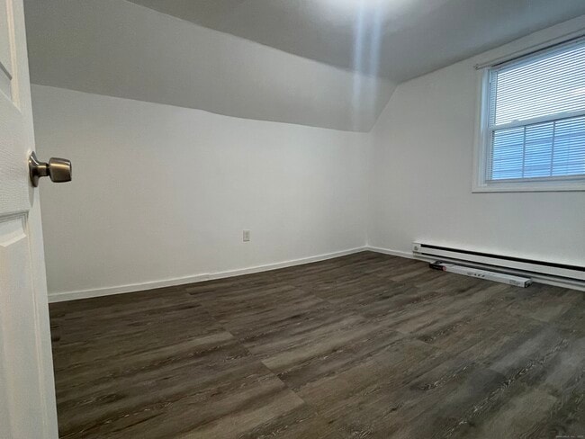 Building Photo - 263 Jefferson St