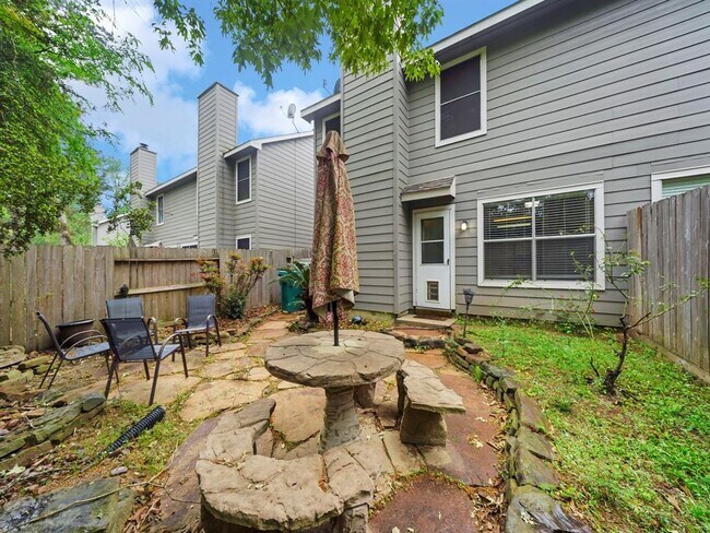 Building Photo - 167 Anise Tree Pl