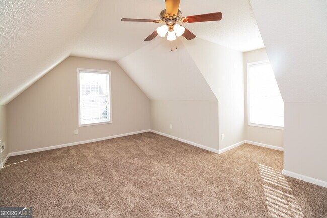 Building Photo - 329 Westhill Dr