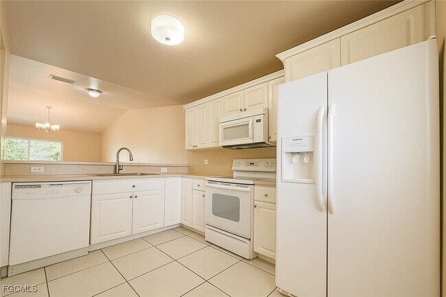 Building Photo - 4120 Skyline Blvd