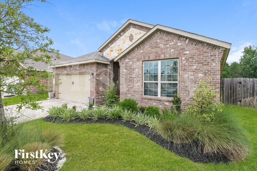 Building Photo - 4711 Creekside Hvn Trl