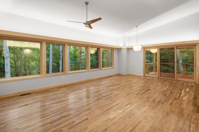 Building Photo - Modern Mountain Oasis