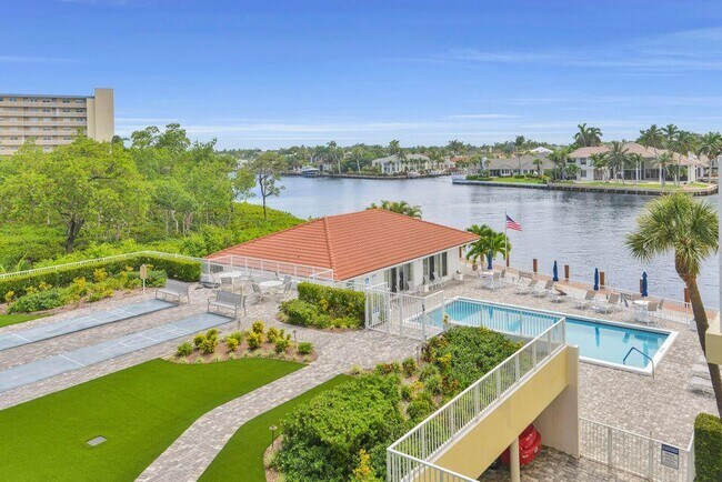 Building Photo - 3114 S Ocean Blvd