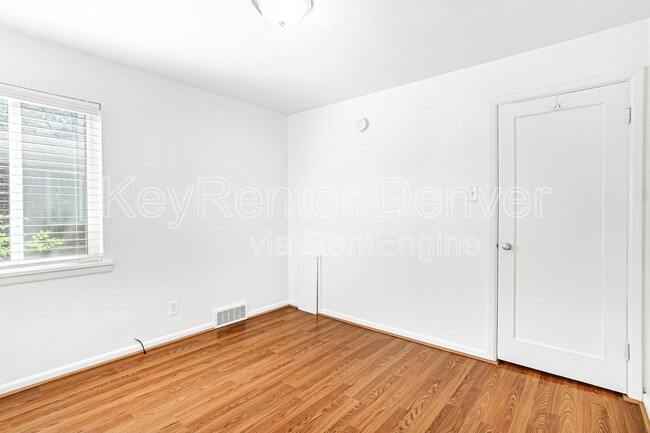 Building Photo - 6180 W 40th Ave
