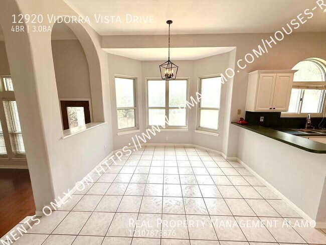 Building Photo - 12920 Vidorra Vista Dr