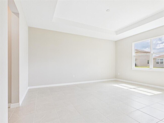 Building Photo - 5717 SW 71st Ct