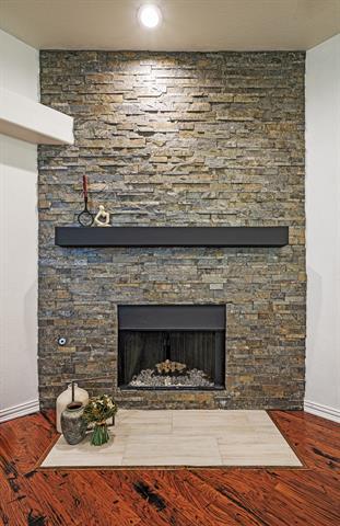 Building Photo - 8309 Green Ash Dr