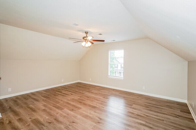 Building Photo - 1205 Danbury Ct