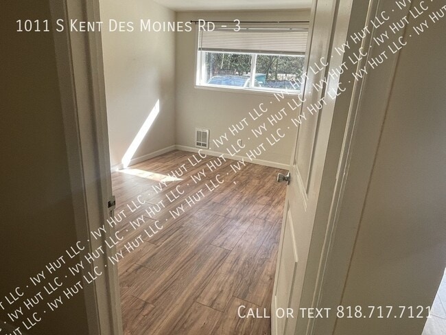 Building Photo - 1011 Kent Des Moines Rd