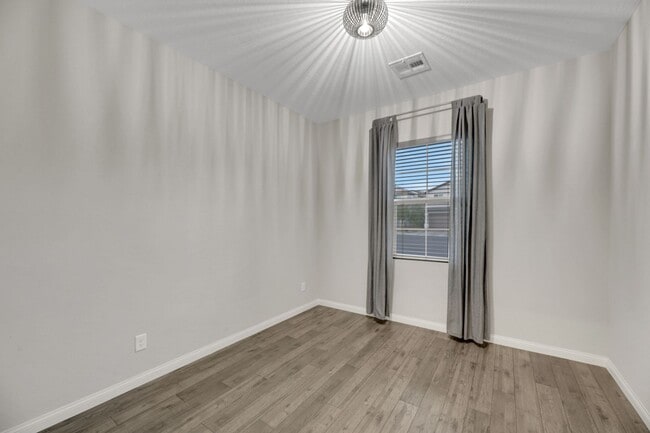 Building Photo - Gorgeous Henderson Home