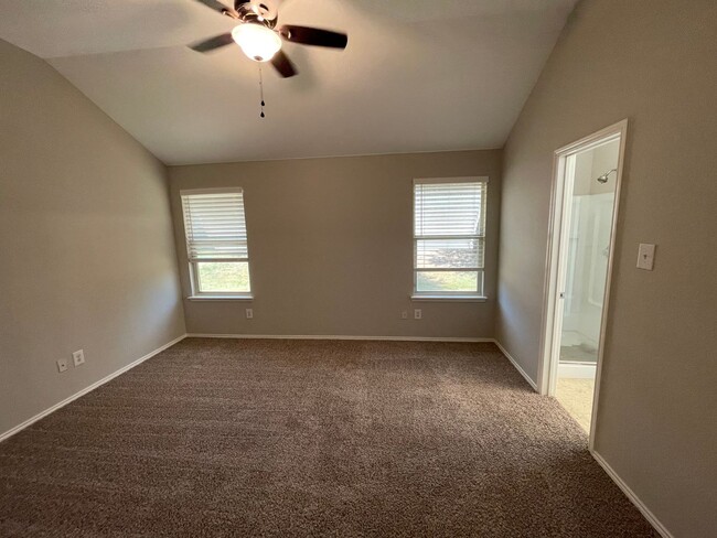 Building Photo - 1521 Carrigan Ln