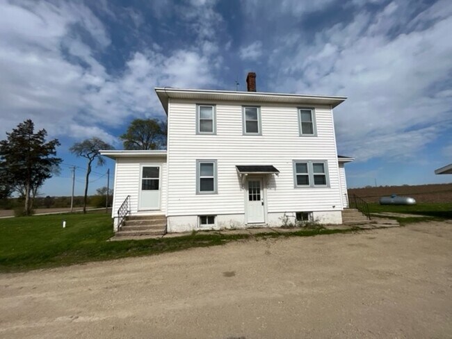 Building Photo - 3908 W Mineral Point Rd