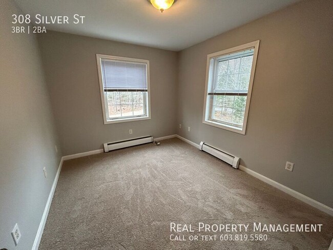 Building Photo - 308 Silver St