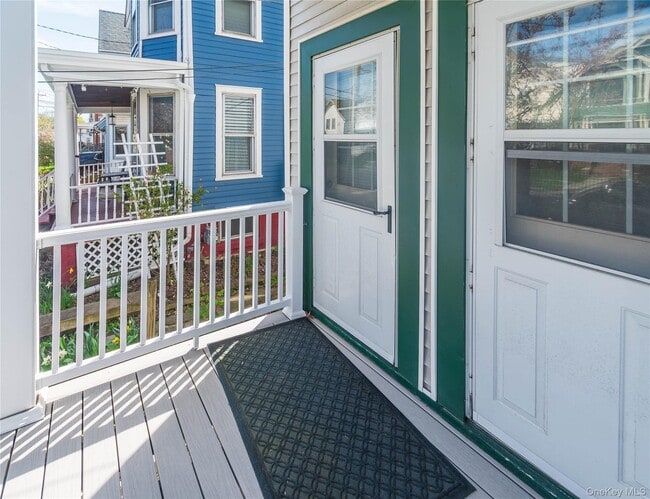 Building Photo - 15 Taylor Ave