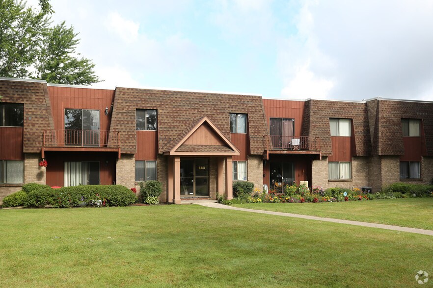 Stoney Creek Apartments 570 Stowell Dr Greece NY 14616 Apartment Finder