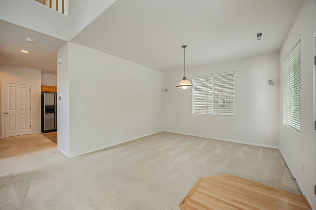 Building Photo - GATED COMMUNITY OF VERONA in LAKELAND HILLS!