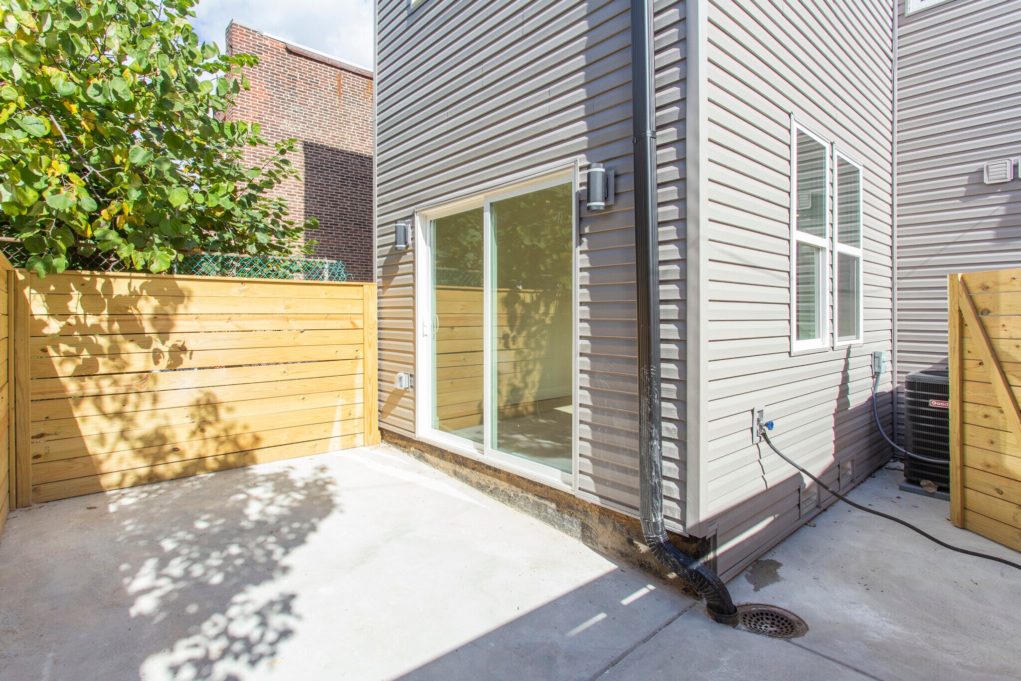 Building Photo - 1448 E Wilt St