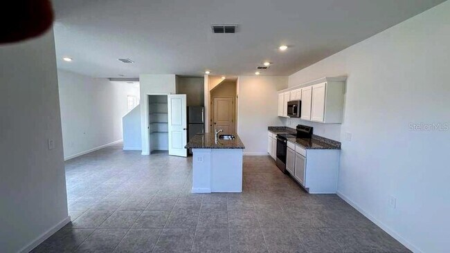 Building Photo - 2554 Grey Hawk Dr