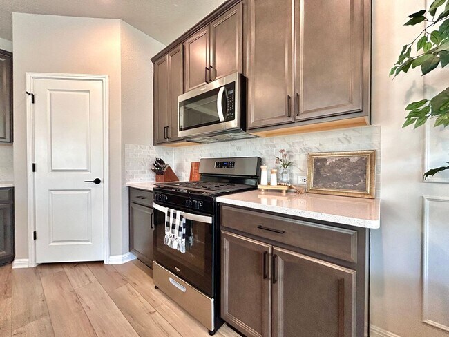 Building Photo - 856 Lone Peak Wy