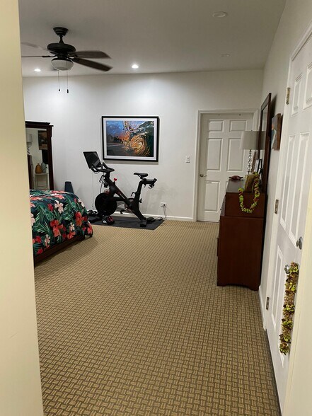 Building Photo - 4 S Kalaheo Ave