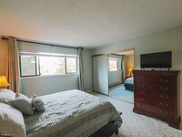 Building Photo - 2 br, 1.5 bath Condo - 2224 Glacier Street...