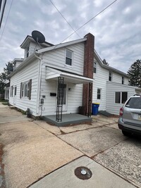 Building Photo - Northeastern School District 2bd home with...
